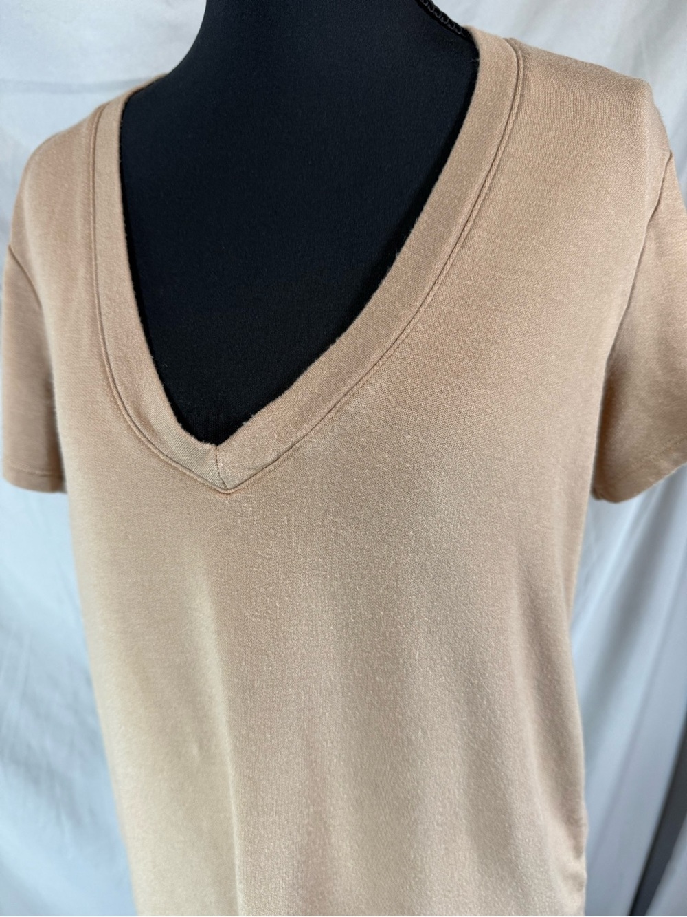 Bleusalt Oversized V-Neck Tee - Camel - Size 4 - Picture 3 of 6